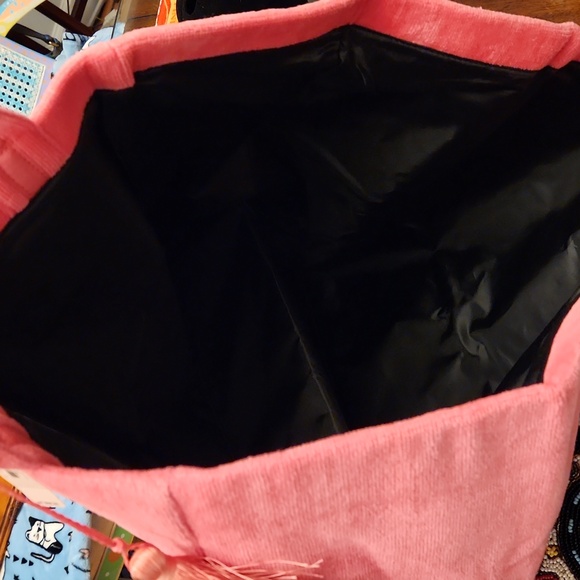 Victoria’s Secret NWT Weekender Getaway Beach Tote - Picture 4 of 5